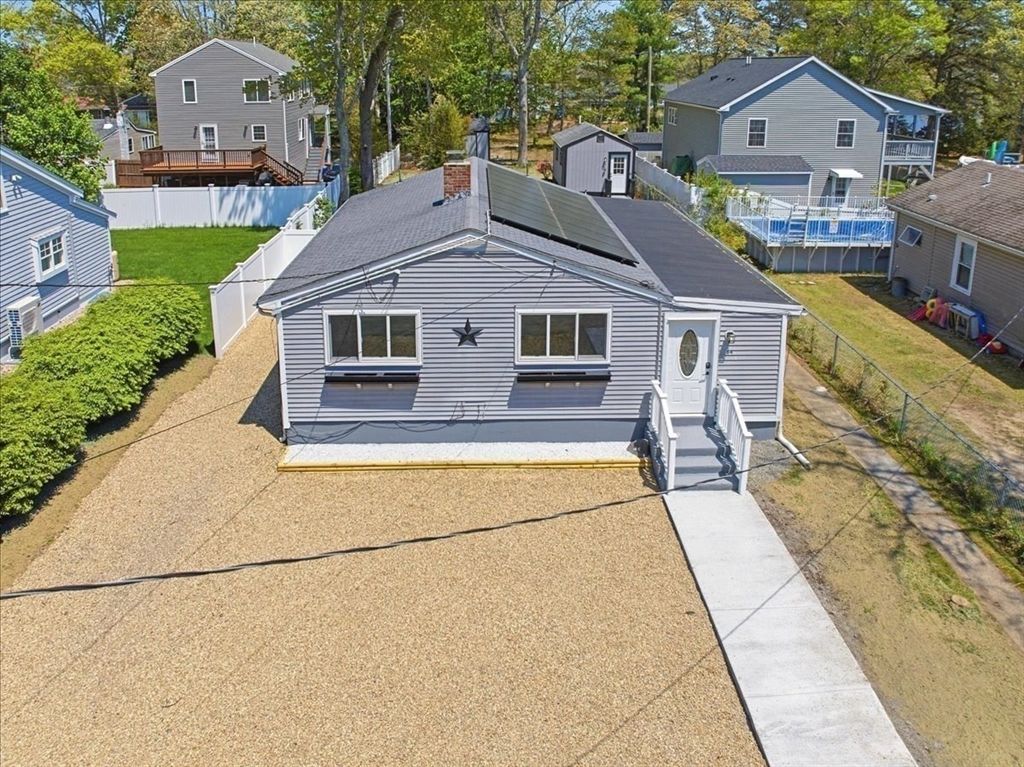64 Rosepoint Ave, Wareham, MA 02576