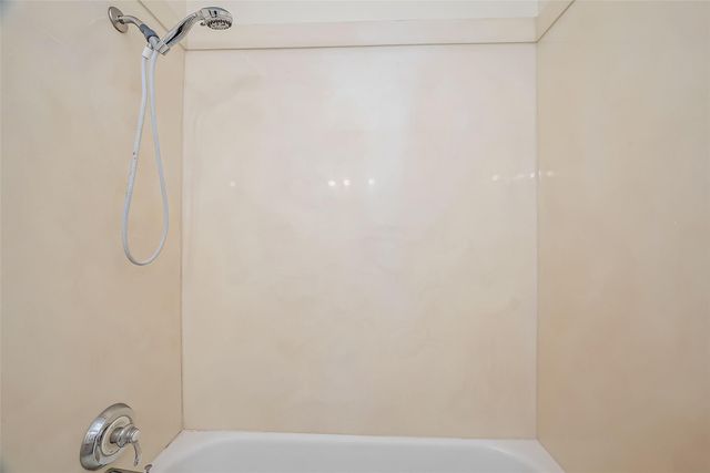 6410 Del Monte Drive 5, Houston, TX 77057
