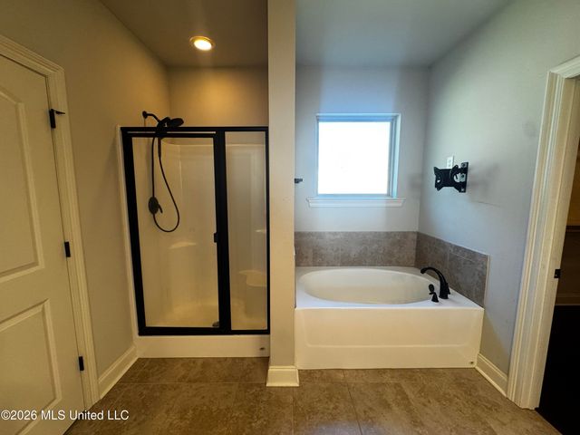7448 Saints Circle, Ocean Springs, MS 39564