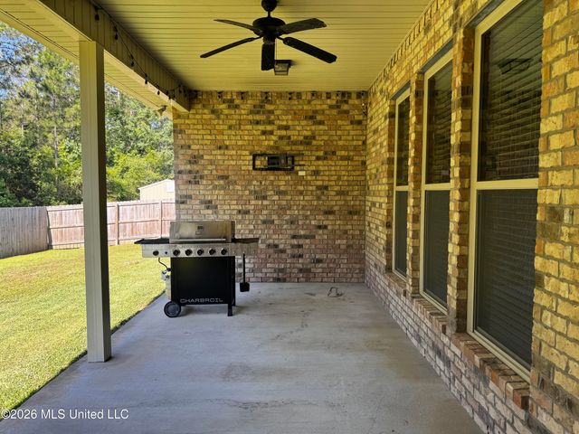 7448 Saints Circle, Ocean Springs, MS 39564