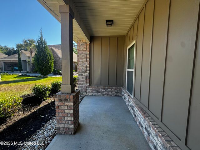 7448 Saints Circle, Ocean Springs, MS 39564