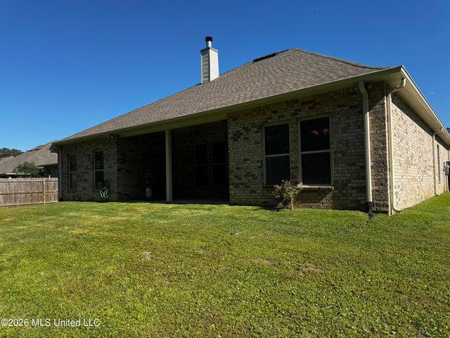7448 Saints Circle, Ocean Springs, MS 39564