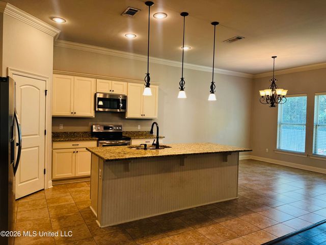7448 Saints Circle, Ocean Springs, MS 39564