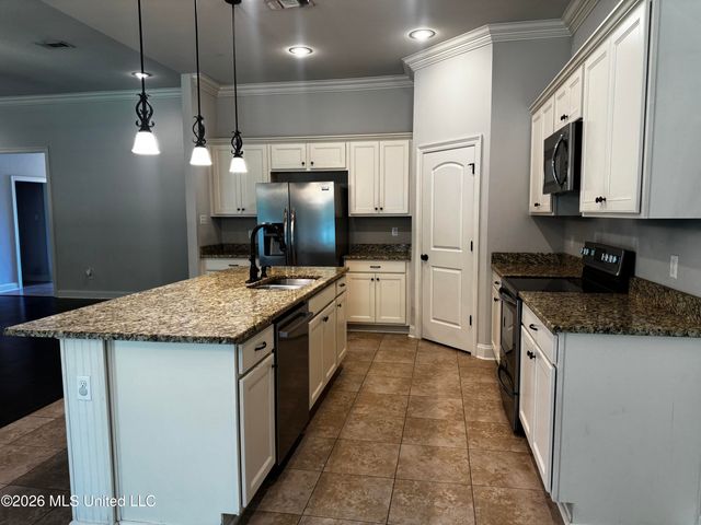 7448 Saints Circle, Ocean Springs, MS 39564