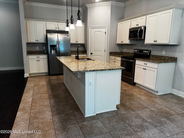 7448 Saints Circle, Ocean Springs, MS 39564