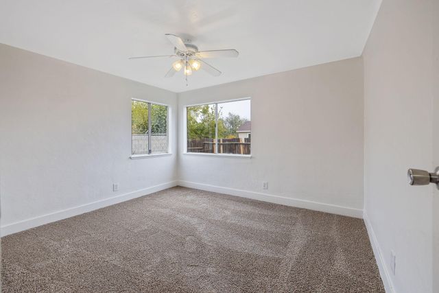 125 N Hicks Street B, Visalia, CA 93291