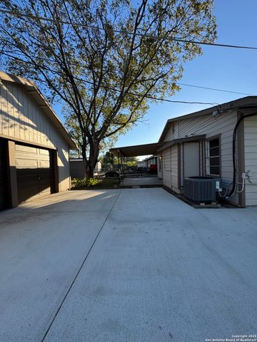 219 E Vestal Pl, San Antonio, TX 78221