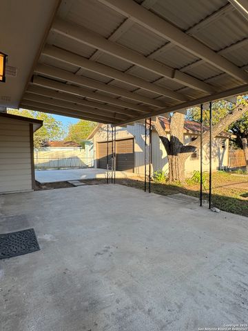 219 E Vestal Pl, San Antonio, TX 78221