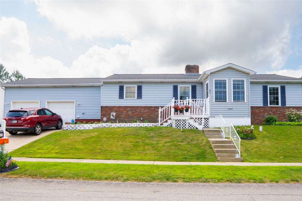 1209 APPLE JACK Drive, Erie, PA 16509