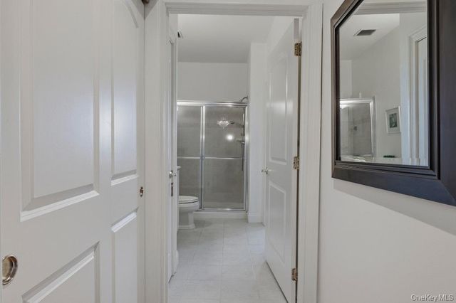 923 Roosevelt Way, Westbury, NY 11590