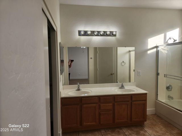 9613 W ELM Street, Phoenix, AZ 85037