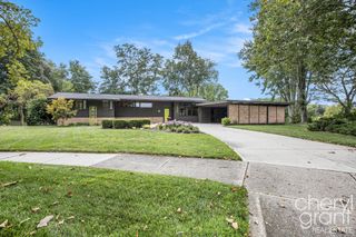 1825 Meadowfield Drive Ne, City Of Grand Rapids, MI 49505