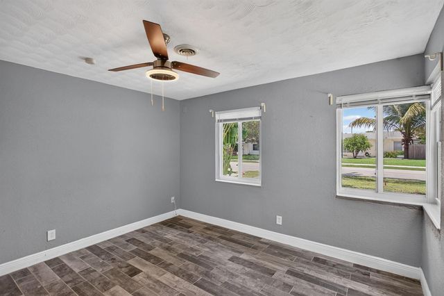 2811 NE 9th Terrace, Pompano Beach, FL 33064