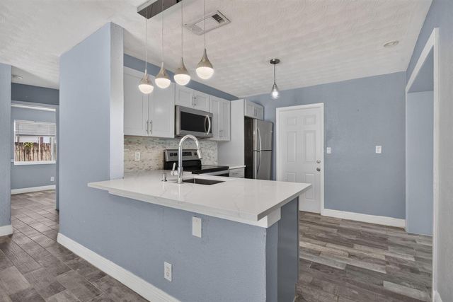 2811 NE 9th Terrace, Pompano Beach, FL 33064