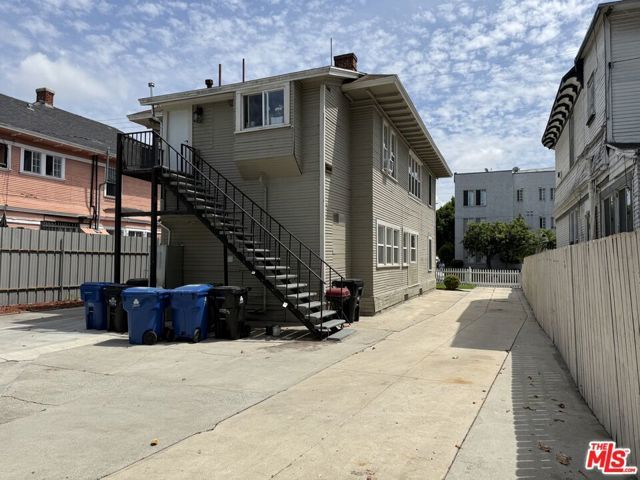 1703 S Burlington Avenue, Los Angeles, CA 90006