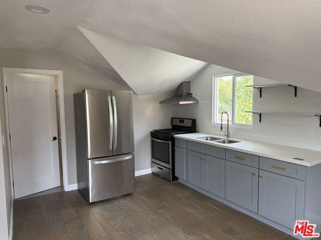 1703 S Burlington Avenue, Los Angeles, CA 90006