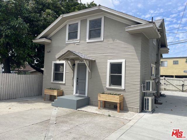 1703 S Burlington Avenue, Los Angeles, CA 90006