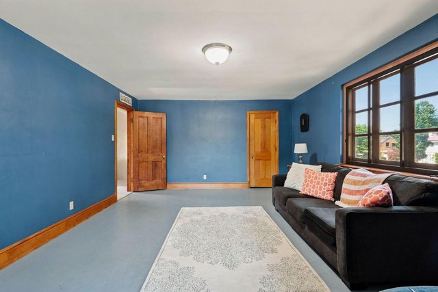 3101 N 103rd STREET, Wauwatosa, WI 53222