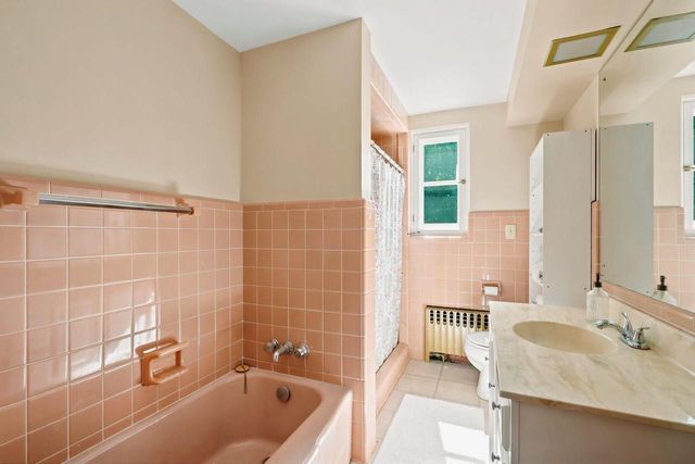 3101 N 103rd STREET, Wauwatosa, WI 53222