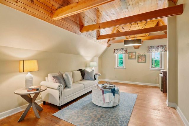3101 N 103rd STREET, Wauwatosa, WI 53222