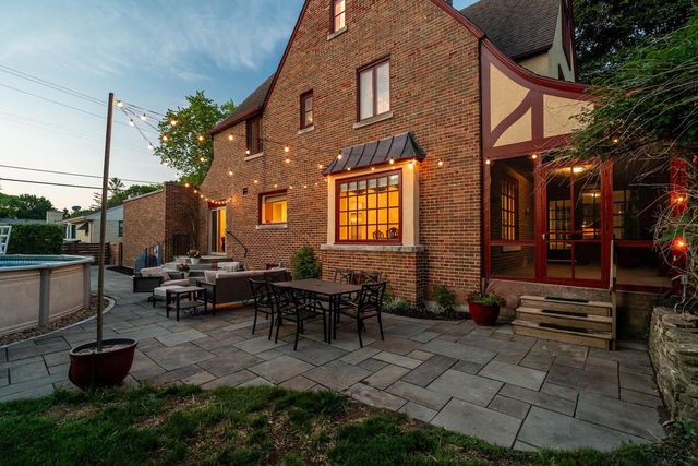 3101 N 103rd STREET, Wauwatosa, WI 53222