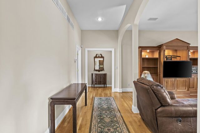 1300 Tupelo Lane, Lexington, KY 40513