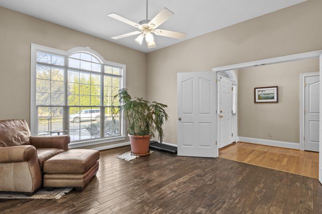 1300 Tupelo Lane, Lexington, KY 40513