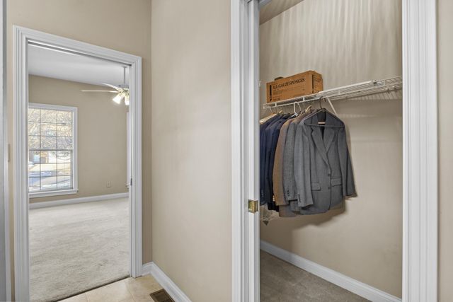 1300 Tupelo Lane, Lexington, KY 40513