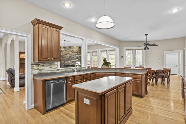 1300 Tupelo Lane, Lexington, KY 40513