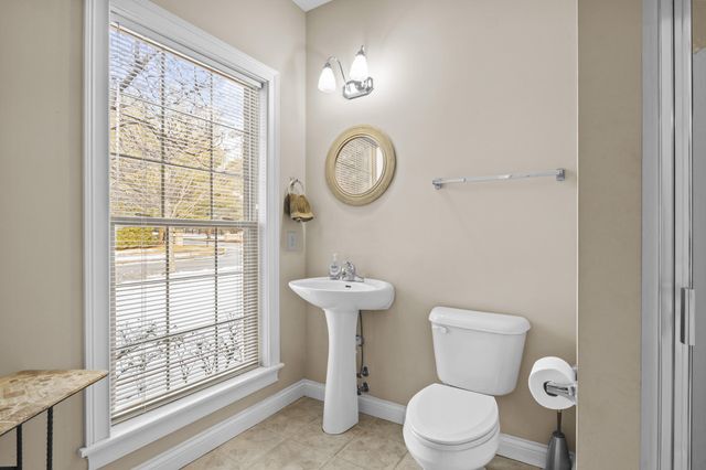 1300 Tupelo Lane, Lexington, KY 40513