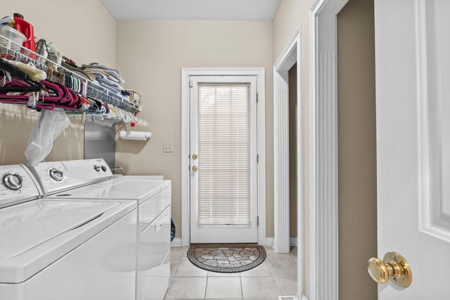 1300 Tupelo Lane, Lexington, KY 40513