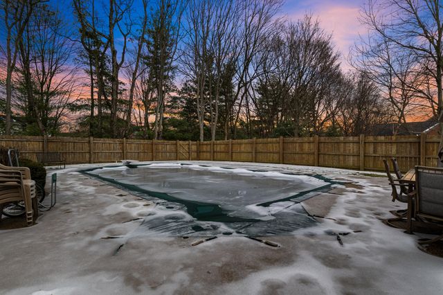 1300 Tupelo Lane, Lexington, KY 40513