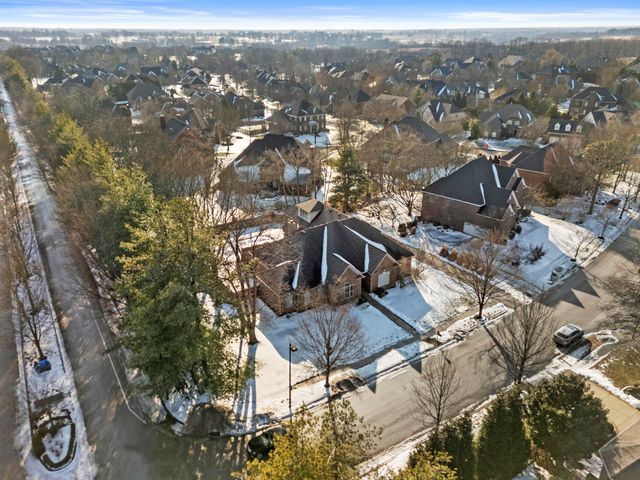 1300 Tupelo Lane, Lexington, KY 40513