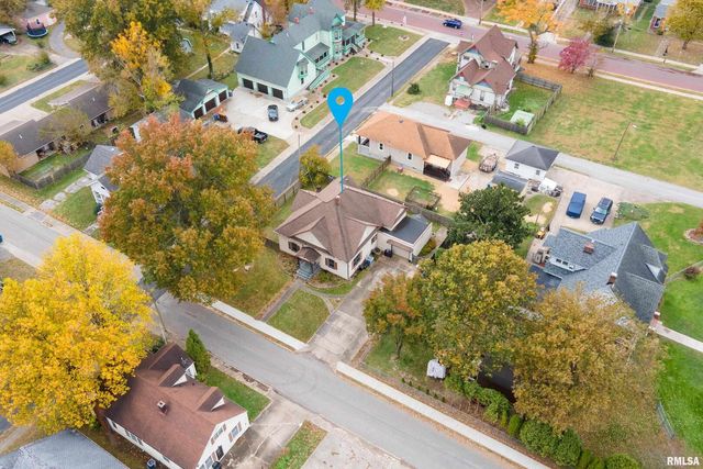 306 S MADISON Street, Marion, IL 62959