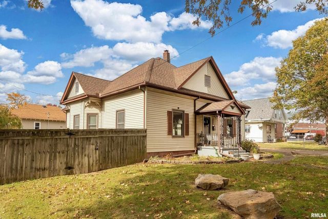 306 S MADISON Street, Marion, IL 62959