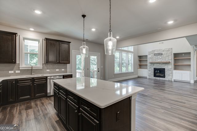 4923 Stone Way Path, Buford, GA 30519