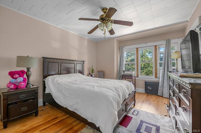 225-13 95th Avenue, Floral Park, NY 11001