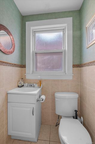 225-13 95th Avenue, Floral Park, NY 11001