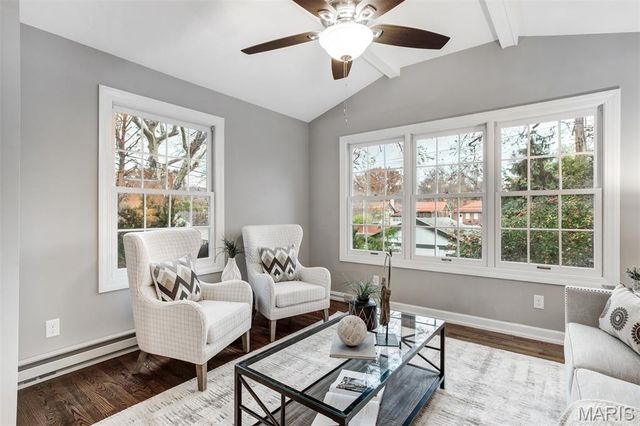 7162 Pershing Avenue, University City, MO 63130