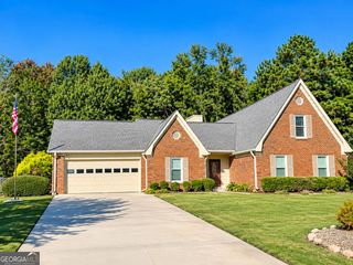 3380 Coles Creek Drive, Buford, GA 30519