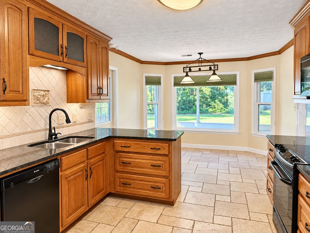 3380 Coles Creek Drive, Buford, GA 30519 — photo 5