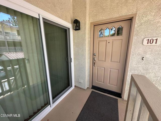 684 Sutton Crest Trail 101, Oak Park, CA 91377