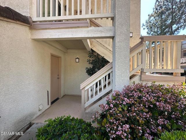 684 Sutton Crest Trail 101, Oak Park, CA 91377
