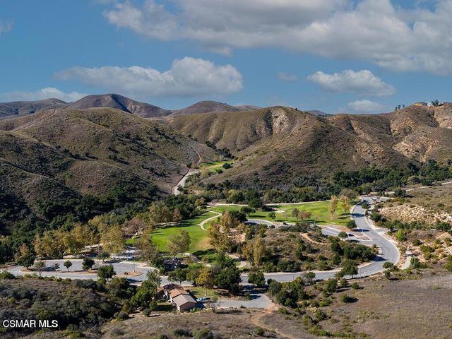 684 Sutton Crest Trail 101, Oak Park, CA 91377