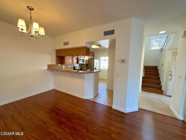 684 Sutton Crest Trail 101, Oak Park, CA 91377