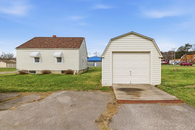 832 Park Ave E, Mansfield, OH 44905