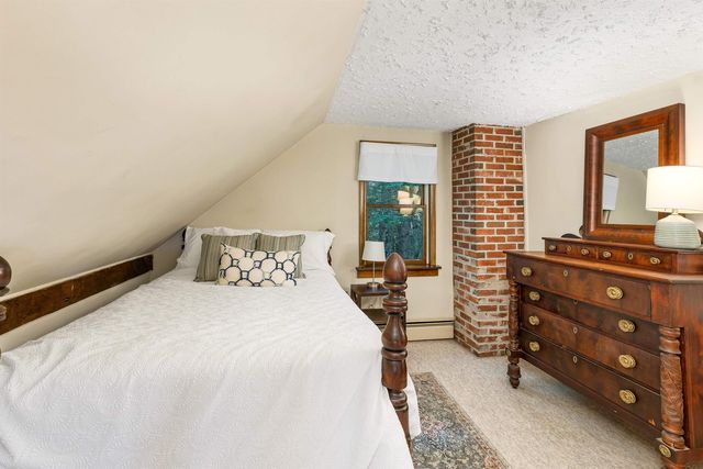 1195 Chocorua Road, Tamworth, NH 03817