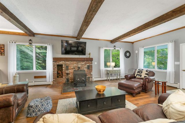 1195 Chocorua Road, Tamworth, NH 03817