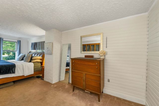 1195 Chocorua Road, Tamworth, NH 03817