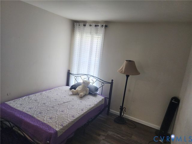 501 Green Orchard Dr, Chester, VA 23836